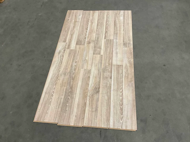 8,01 m² kaindl - authentic touch - laminaatvloer - afbeelding 1 van  5