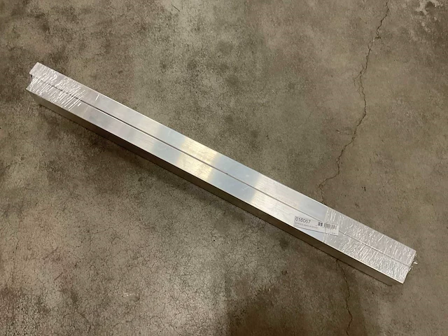 80/40/2 afgerond aluminium rijprofiel (2x) - afbeelding 1 van  2