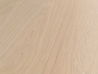 81 m2 parket eiken fineer berry alloc - 2410 x 241 x 10,1 mm - afbeelding 1 van  4