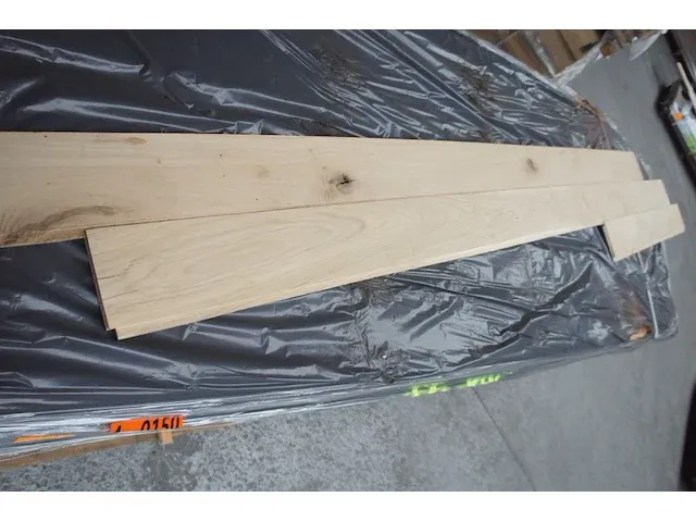 81,27 m² eiken planchetten - afbeelding 3 van  4