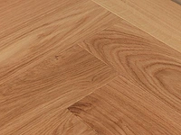 82 m2 parket eiken visgraat - 660 x 110 x 14 mm - afbeelding 1 van  4