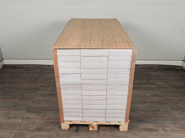 83 m2 laminaat plank - 1380 x 246 x 8 mm - afbeelding 4 van  4