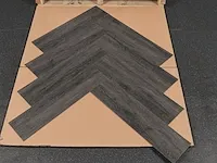 83 m2 pvc-dryback visgraat - 610 x 150 x 2,5 mm - afbeelding 1 van  4