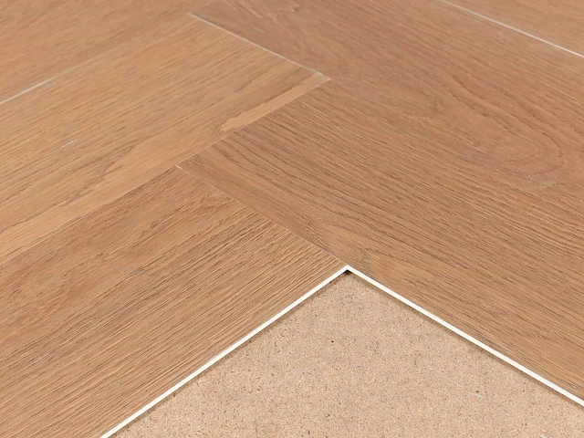 84 m2 pvc spc click visgraat - 750 x 150 x 5 mm - afbeelding 2 van  4