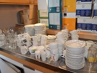 85-delig porseleinen koffieservies - afbeelding 1 van  2