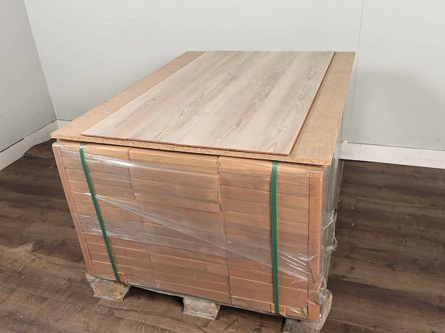 86 m2 pvc click plank op hdf - 1222 x 182 x 9 mm - afbeelding 4 van  4