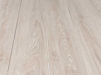 86 m2 pvc zelfklevend stroken - 1219 x 184 x 2,5 mm - afbeelding 1 van  4