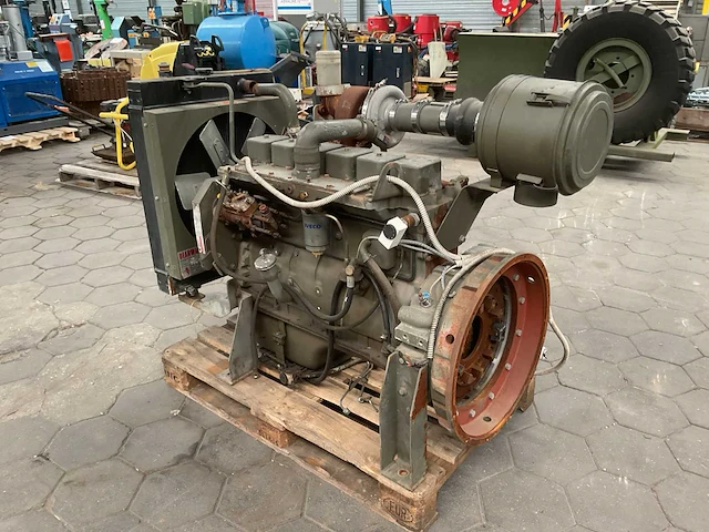 88 cummins dieselmotor - afbeelding 4 van  7