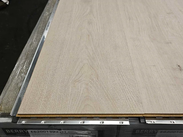 89 m2 laminaat plank - 1207 x 198 x 11 mm - afbeelding 2 van  3