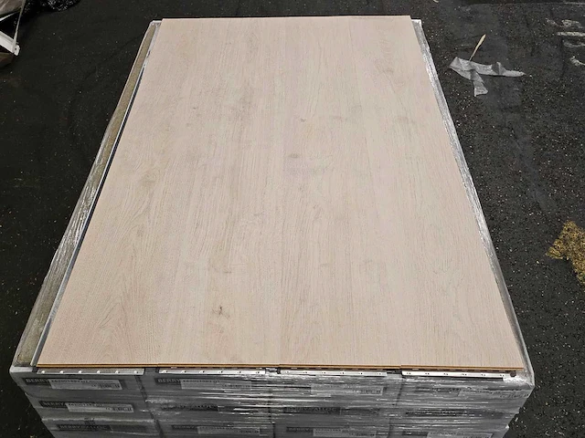 89 m2 laminaat plank - 1207 x 198 x 11 mm - afbeelding 3 van  3
