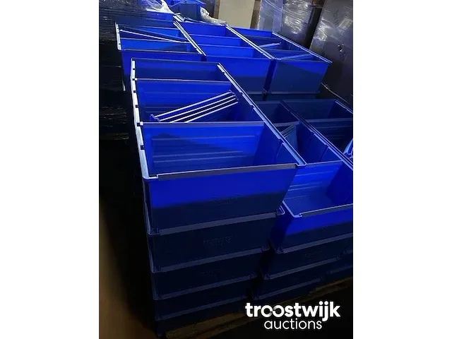 89 ssi schäfer stapelbare magazijnbakken vv tussenschotten - afbeelding 3 van  8