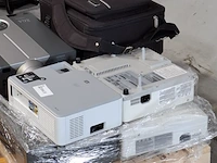 8x beamer, o.a hitachi, hp - afbeelding 2 van  10