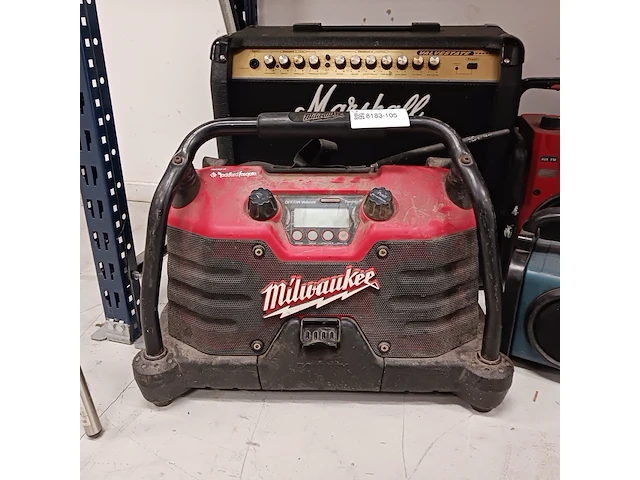8x bouwradio's, makita, bosch, elu en dewalt - afbeelding 2 van  10