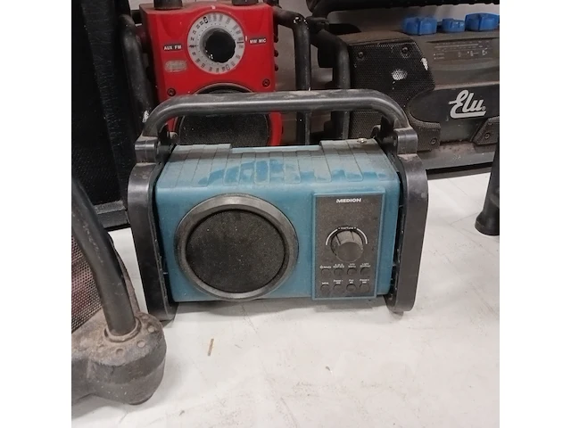8x bouwradio's, makita, bosch, elu en dewalt - afbeelding 5 van  10