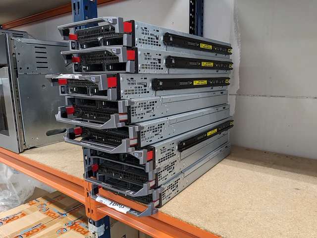 8x dell™ poweredge™ m610 - krachtige en schaalbare blade-server, dell, grijs / chroom - afbeelding 1 van  9