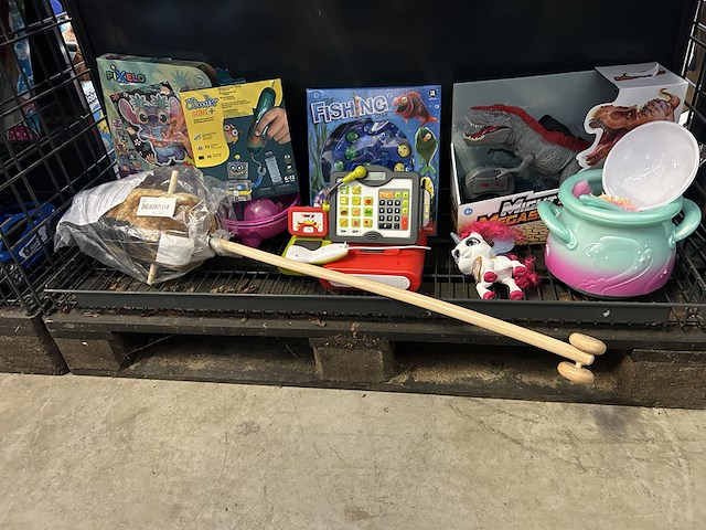 8x divers speelgoed w.o. disney stitch, 3doodler - afbeelding 1 van  8