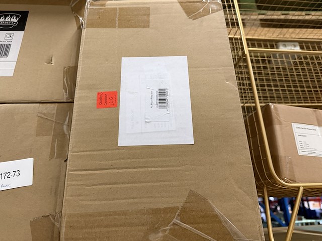 8x diverse (online) winkelvoorraad w.o. pizza ring set, papiervernietiger, w.o. zoomyo, barbecue-u - afbeelding 4 van  7