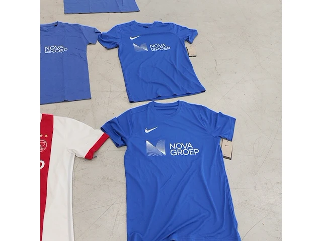 8x diverse shirts " nova groep " - afbeelding 4 van  7
