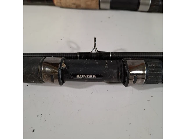 8x diverse vishengels en toebehoren, o.a.shimano, konger - afbeelding 9 van  30