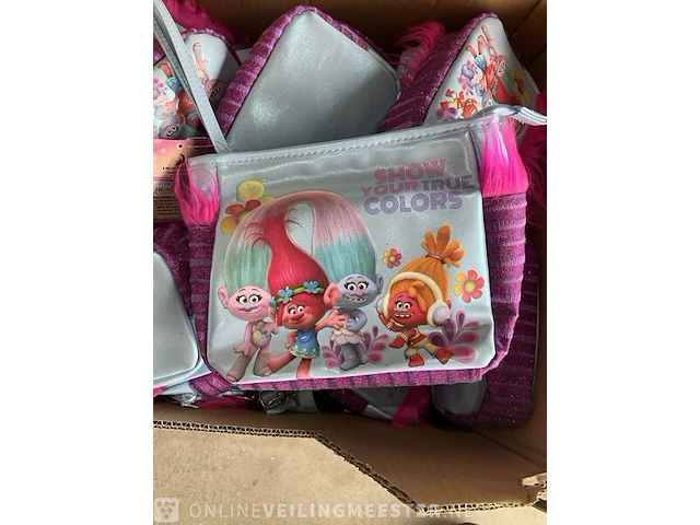 8x dozen trolls toilettassen dreamworks - afbeelding 1 van  5