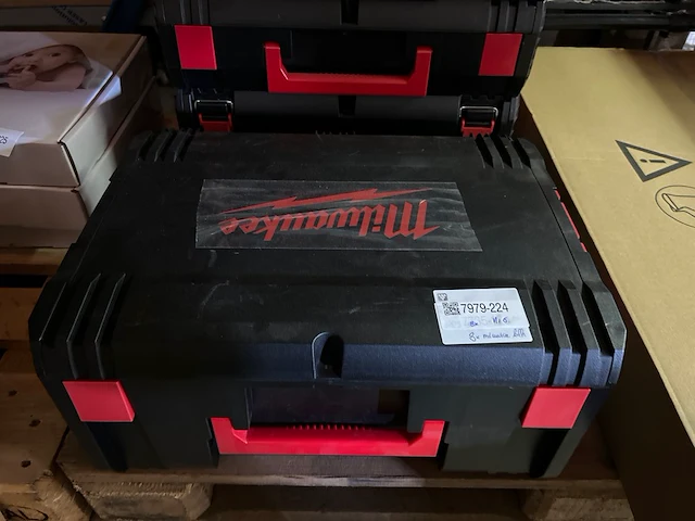 8x gereedschapskoffer milwaukee - afbeelding 2 van  3