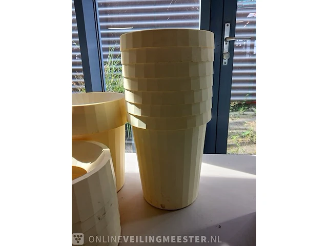 8x kunststof afvalemmer hay, shade bin; design thomas bentzen - afbeelding 2 van  5