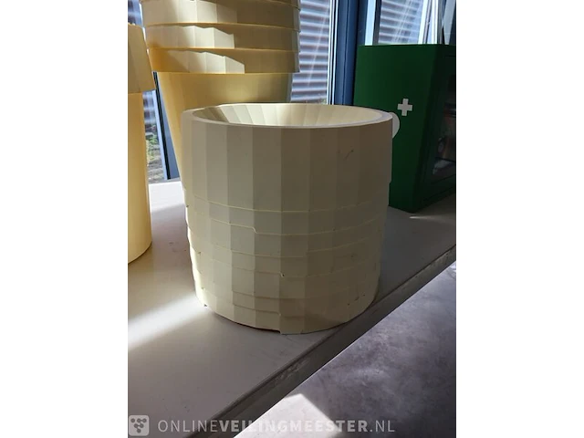 8x kunststof afvalemmer hay, shade bin; design thomas bentzen - afbeelding 3 van  5