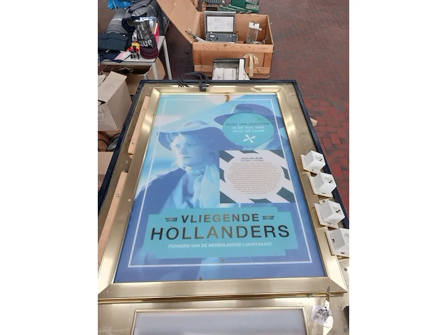 8x reclamedisplay met verlichting - afbeelding 4 van  6