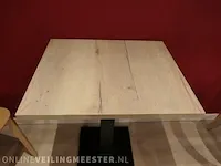 8x restauranttafel met 16x houten stoel - afbeelding 9 van  11