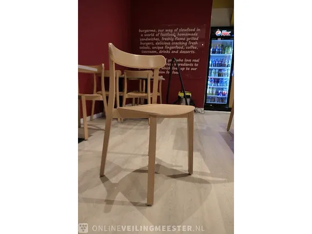 8x restauranttafel met 16x houten stoel - afbeelding 11 van  11