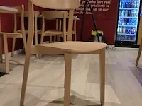 8x restauranttafel met 16x houten stoel - afbeelding 11 van  11
