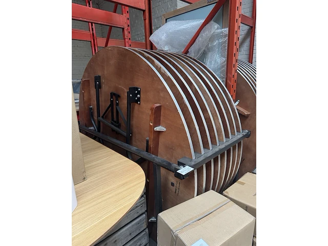 8x ronde (catering) tafel inklapbaar met verrijdbare trolley - afbeelding 1 van  4