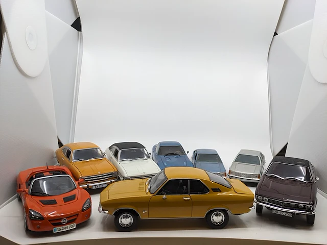 8x schaalmodel opel, diverse types - afbeelding 1 van  17