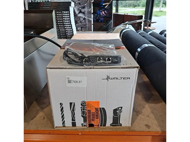 8x verifone p400 plus pin automaat met accesoires - afbeelding 1 van  3