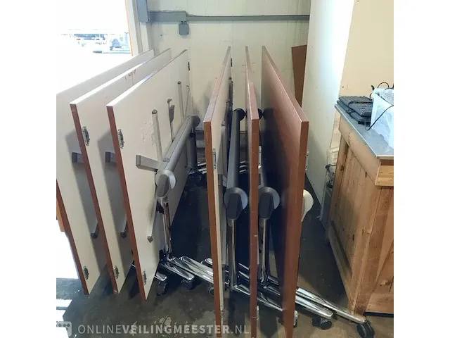 8x verrijdbare klaptafel o.a. kush&co - afbeelding 16 van  24