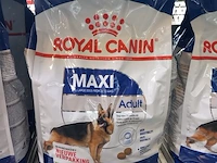 8x zak hondenvoer royal canin, maxi adult - afbeelding 5 van  6