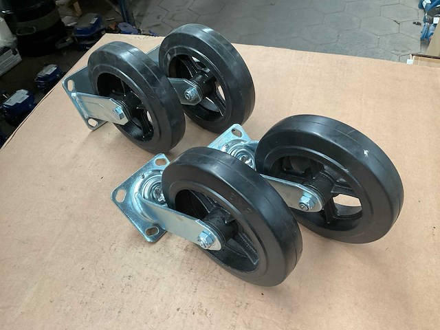 8x2 wielset - afbeelding 3 van  4