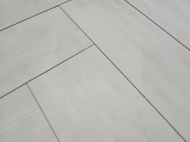 9 m2 pvc spc click visgraat - 610 x 150 x 6 mm - afbeelding 1 van  3