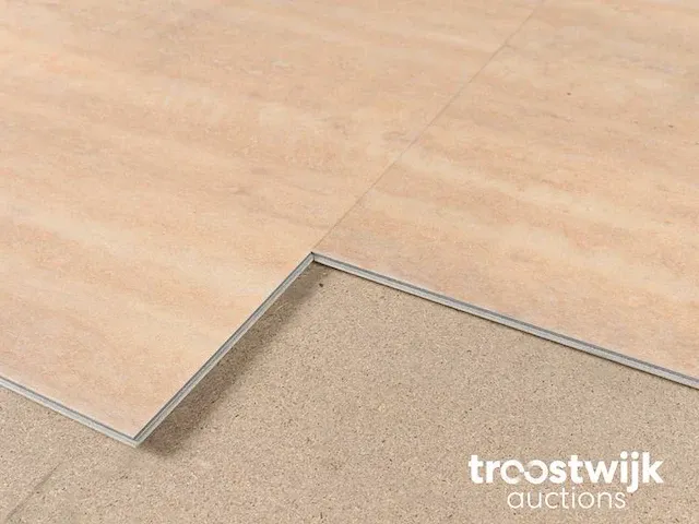 91 m2 spc pvc-click tegel met vilt ondervloer - 900 x 290 x 6,5 mm - afbeelding 2 van  4