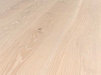92 m2 parket eiken xl mutliplank - 2420 x 187 x 15 mm - afbeelding 1 van  4
