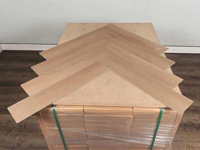92 m2 pvc spc click plank met xps onderlaag - 1220 x 228 x 5 mm - afbeelding 3 van  4