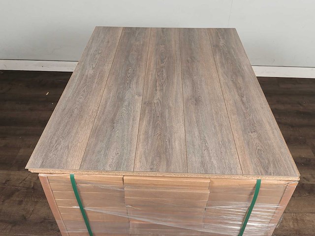 93 m2 laminaat plank - 1286 x 194 x 8 mm - afbeelding 3 van  4