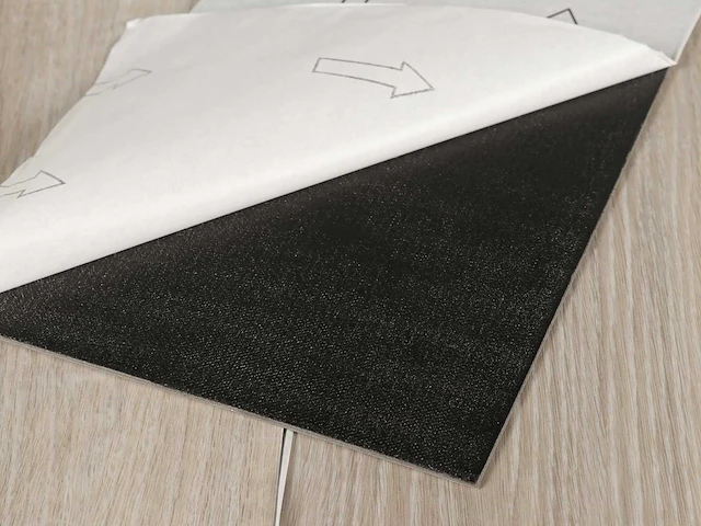 93 m2 pvc zelfklevend stroken - 1219 x 184 x 2,5 mm - afbeelding 4 van  4