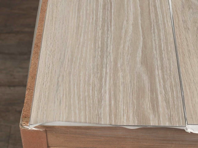 93 m2 pvc zelfklevend stroken - 1219 x 184 x 2,5 mm - afbeelding 2 van  3