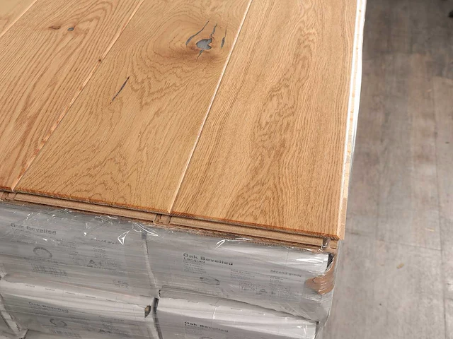 94 m2 parket eiken mutliplank - 1092 x 130 x 14 mm - afbeelding 2 van  4