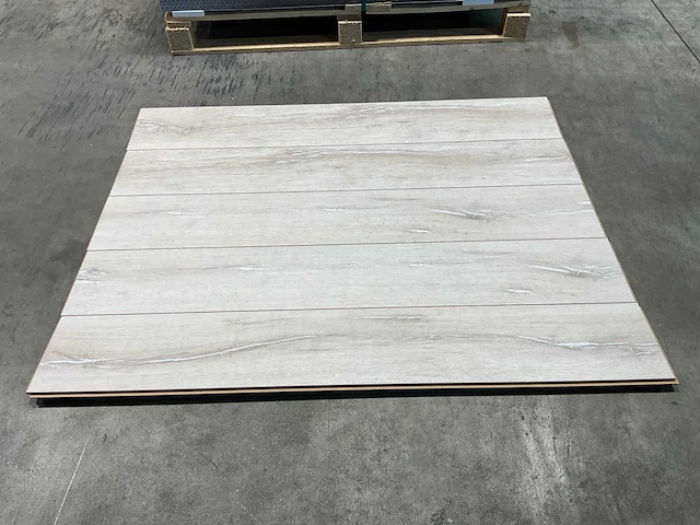 95,1m² purity glow gelakt eiken laminaatvloer - afbeelding 7 van  12