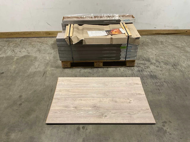 95,1m² purity pulse modern eiken laminaatvloer - afbeelding 1 van  11