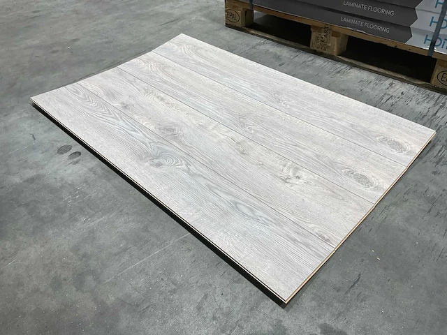 95,1m² purity pulse modern eiken laminaatvloer - afbeelding 9 van  11