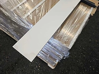 96 meter mdf luxe muur plinten 2400 x 58 x 12 mm - afbeelding 3 van  3