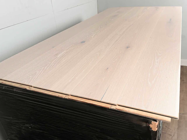 97 m2 parket eiken xl mutliplank - 2200 x 200 x 15,5 mm - afbeelding 2 van  4